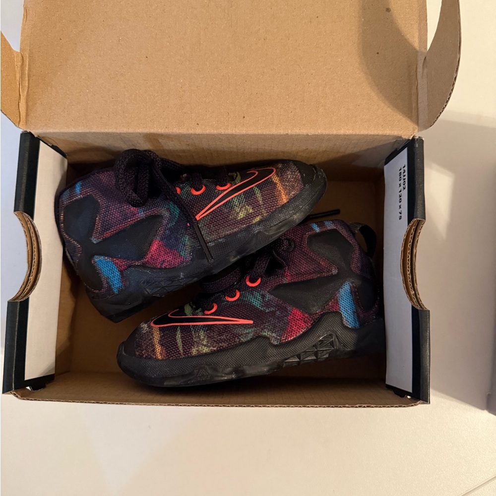 Nike Kids Sneakers - Black, Red, Blue, Pink